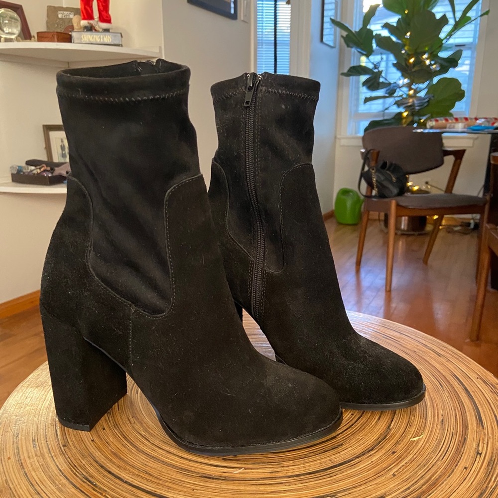 Brand new Chinese Laundry booties